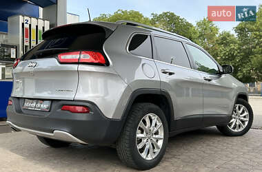 Позашляховик / Кросовер Jeep Cherokee 2016 в 