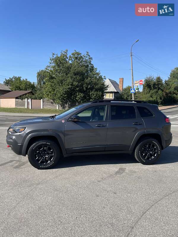 Внедорожник / Кроссовер Jeep Cherokee 2022 в Чернигове
