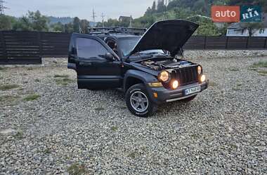 Внедорожник / Кроссовер Jeep Cherokee 2005 в Косове
