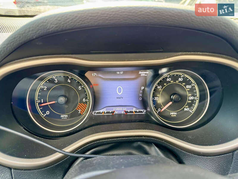 Позашляховик / Кросовер Jeep Cherokee 2013 в Львові