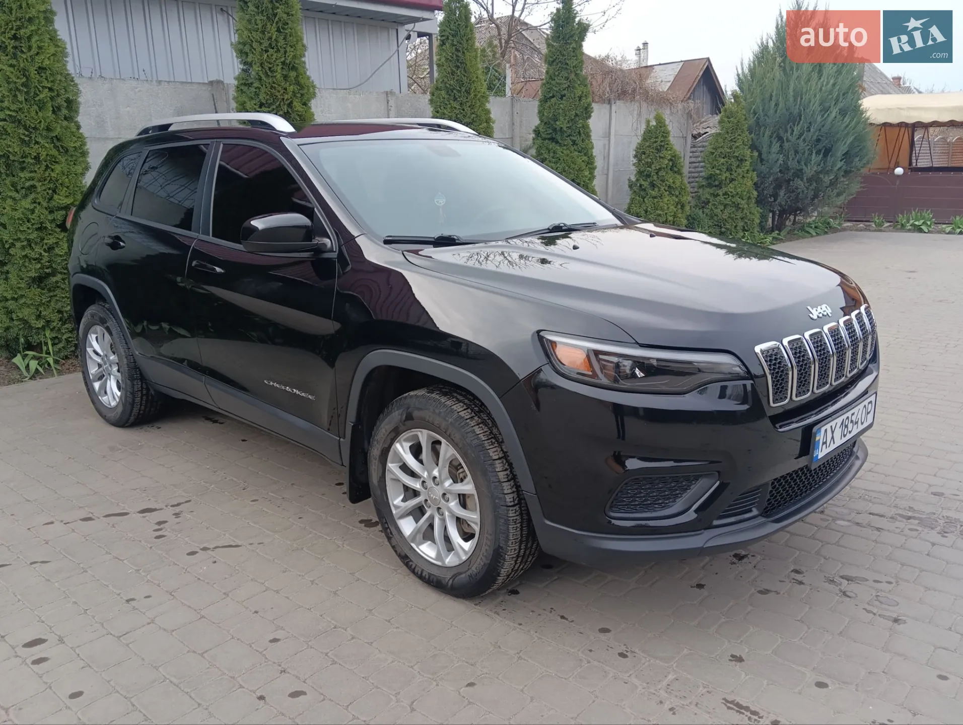 2020 Jeep Cherokee - мініатюра 2