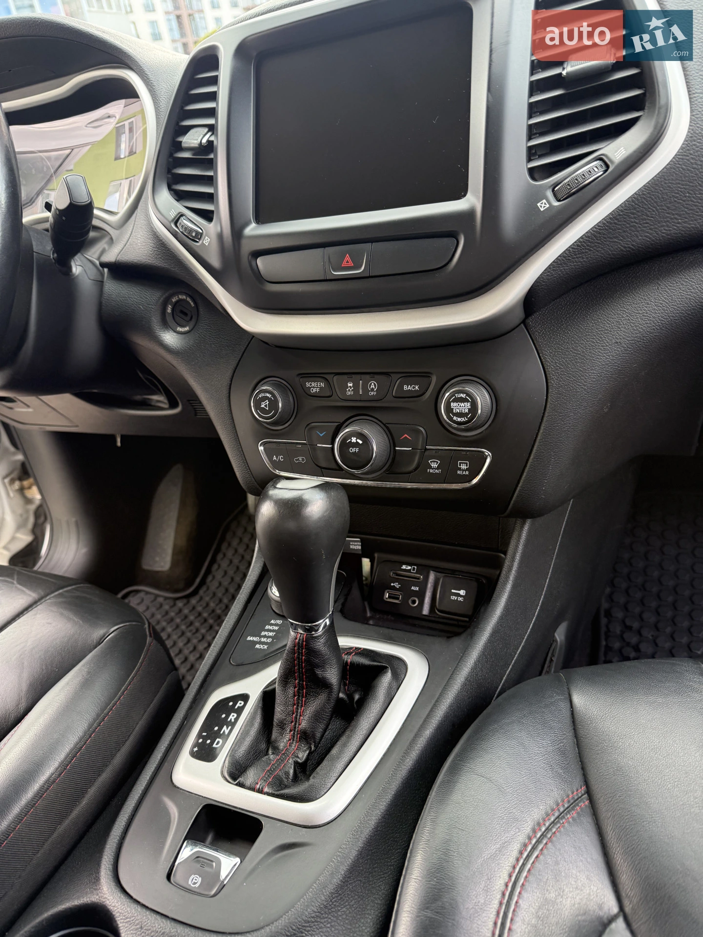 2015 Jeep Cherokee - мініатюра 33