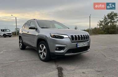 Внедорожник / Кроссовер Jeep Cherokee 2020 в 