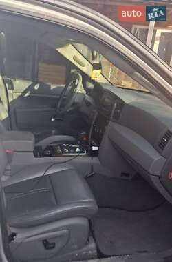 Внедорожник / Кроссовер Jeep Cherokee 2005 в 