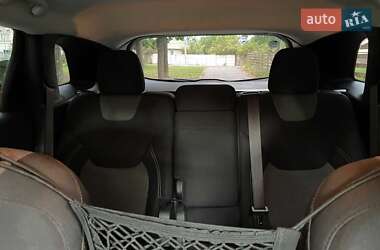 Внедорожник / Кроссовер Jeep Cherokee 2014 в 