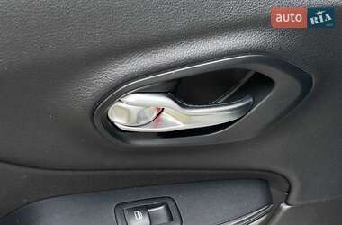 Внедорожник / Кроссовер Jeep Cherokee 2014 в 