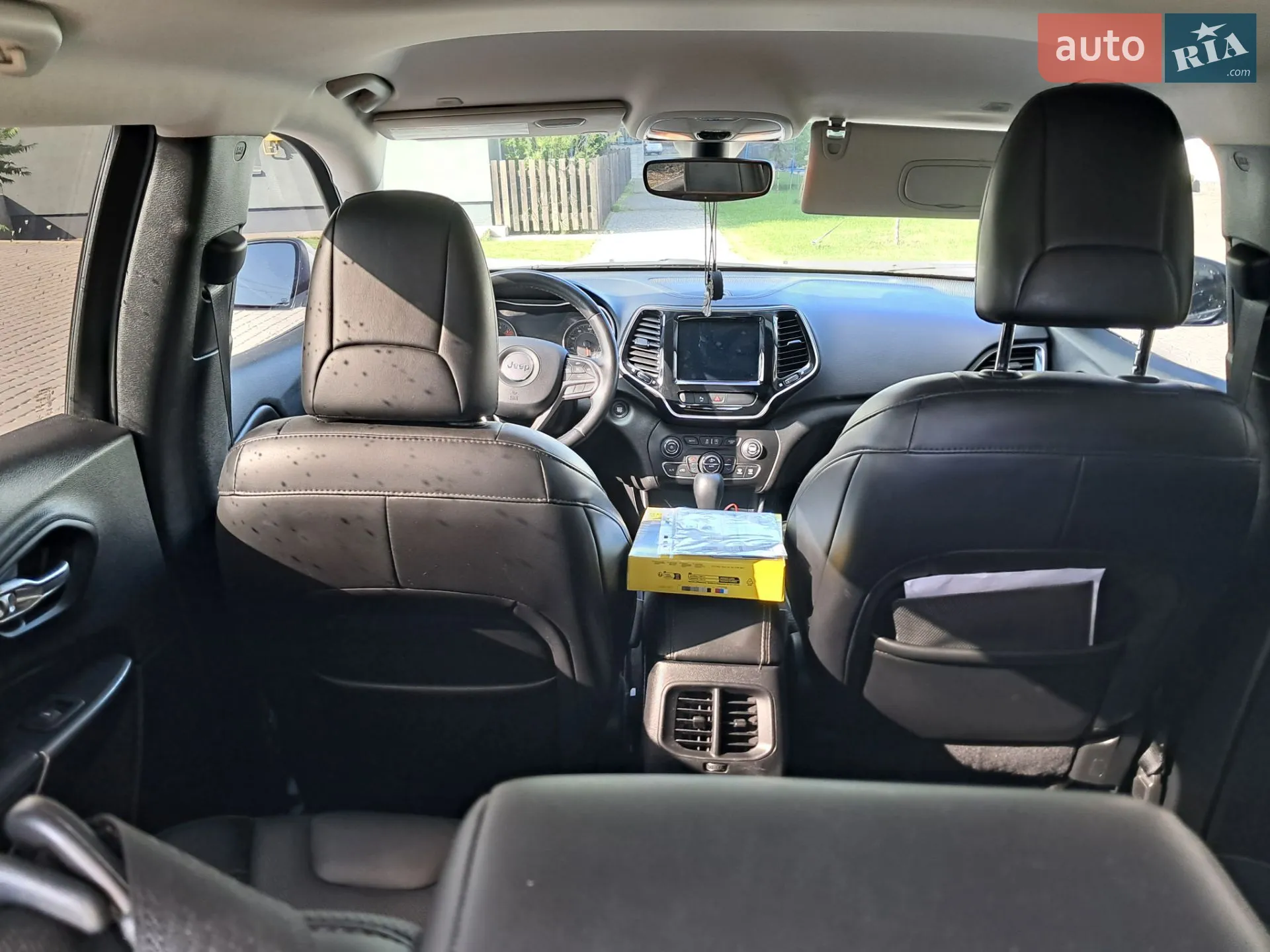 2019 Jeep Cherokee - мініатюра 2