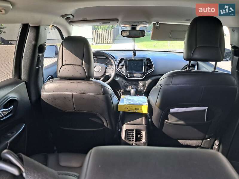 Внедорожник / Кроссовер Jeep Cherokee 2019 в Чорткове