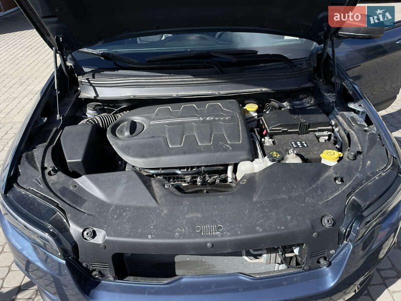 Внедорожник / Кроссовер Jeep Cherokee 2021 в Бердичеве фото 61 Внедорожник / Кроссовер Jeep Cherokee 2021 в Бердичеве