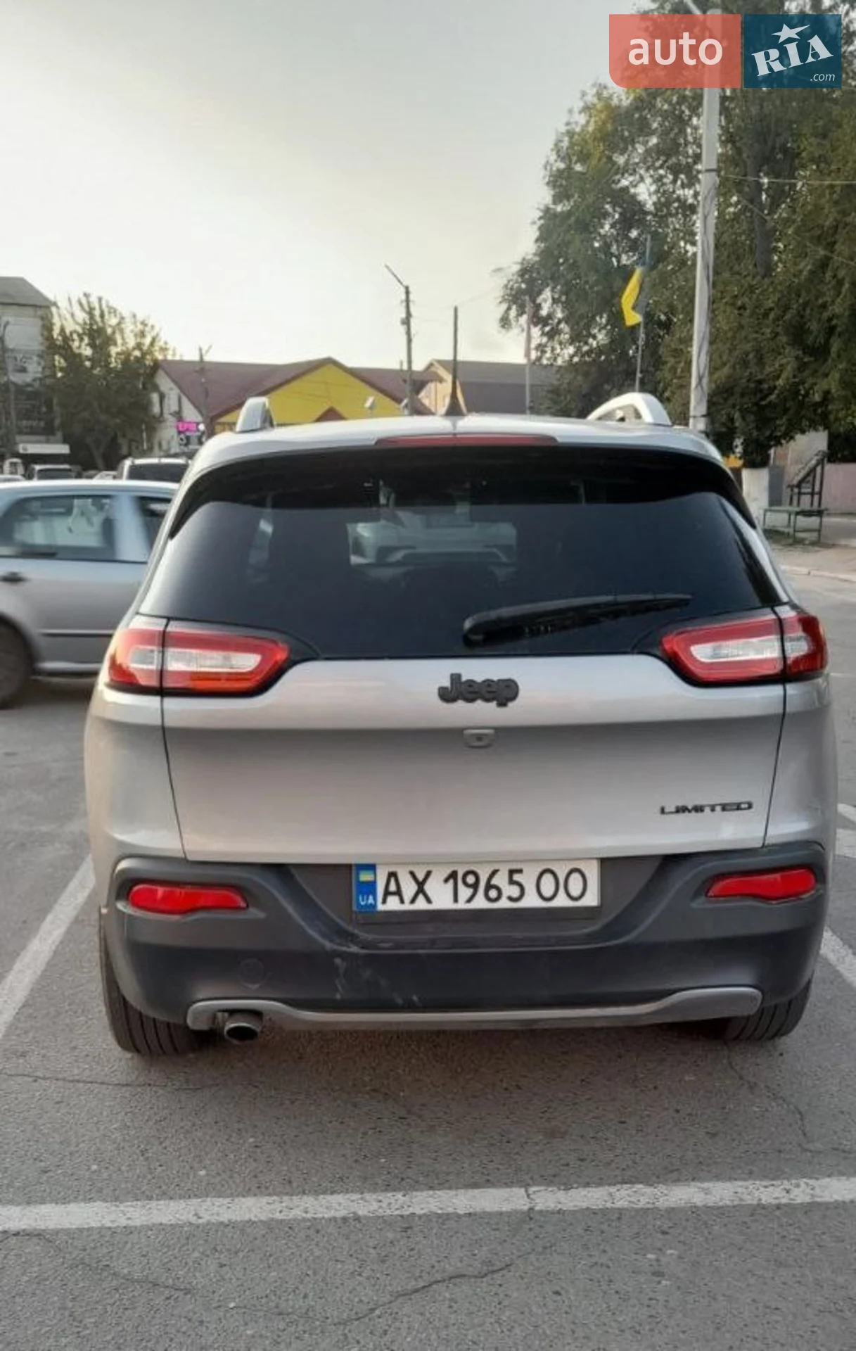 2015 Jeep Cherokee - мініатюра 4