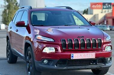 Внедорожник / Кроссовер Jeep Cherokee 2016 в 