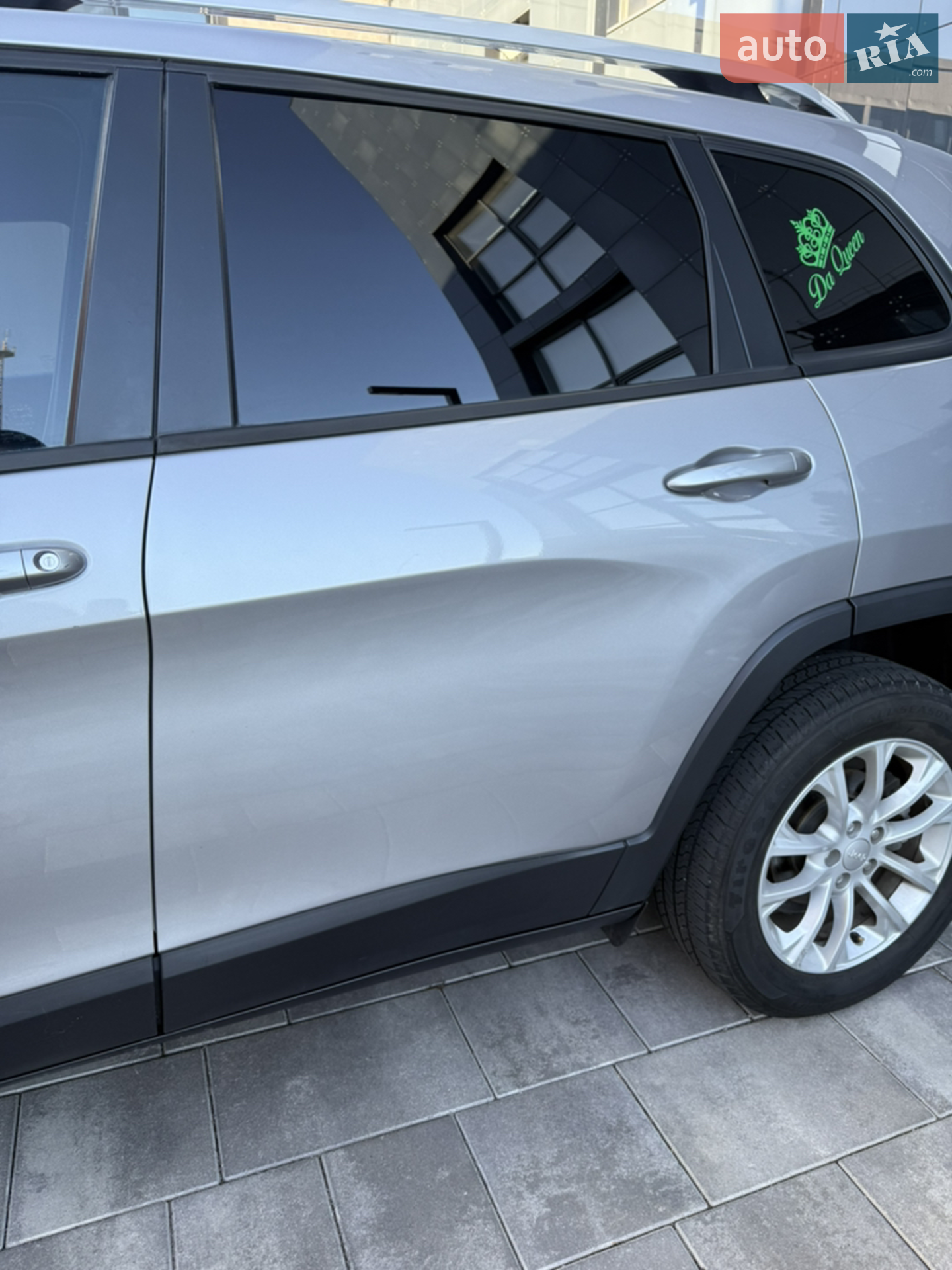 2020 Jeep Cherokee - мініатюра 8