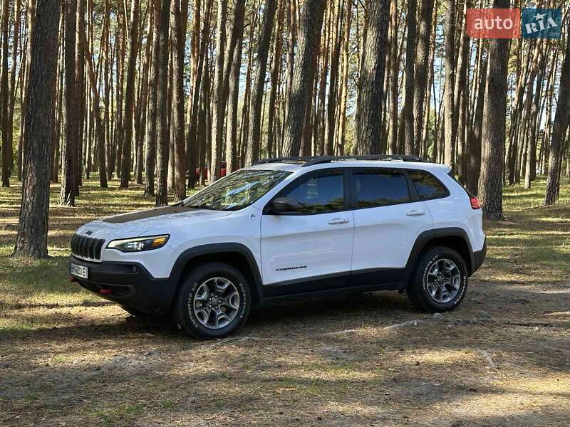Внедорожник / Кроссовер Jeep Cherokee 2020 в Сумах