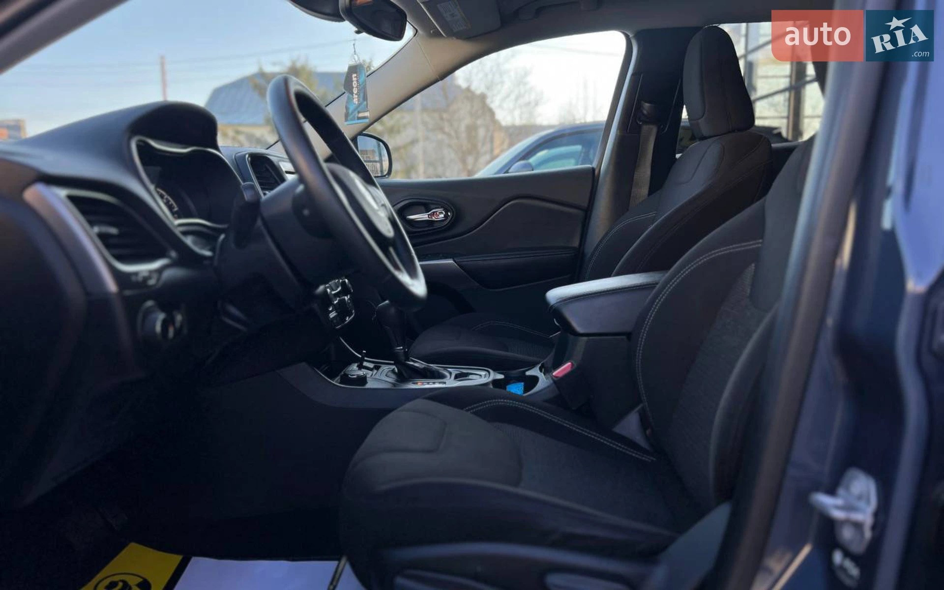 2021 Jeep Cherokee - мініатюра 11