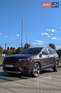 Внедорожник / Кроссовер Jeep Cherokee 2018 в 