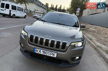Внедорожник / Кроссовер Jeep Cherokee 2020 в 
