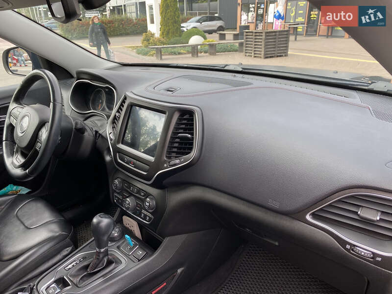 Позашляховик / Кросовер Jeep Cherokee 2018 в Кропивницькому фото 15 Позашляховик / Кросовер Jeep Cherokee 2018 в Кропивницькому