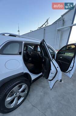 Внедорожник / Кроссовер Jeep Cherokee 2019 в 