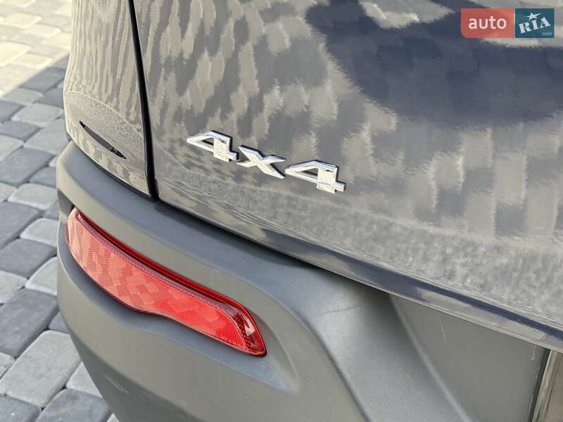 Внедорожник / Кроссовер Jeep Cherokee 2015 в Львове