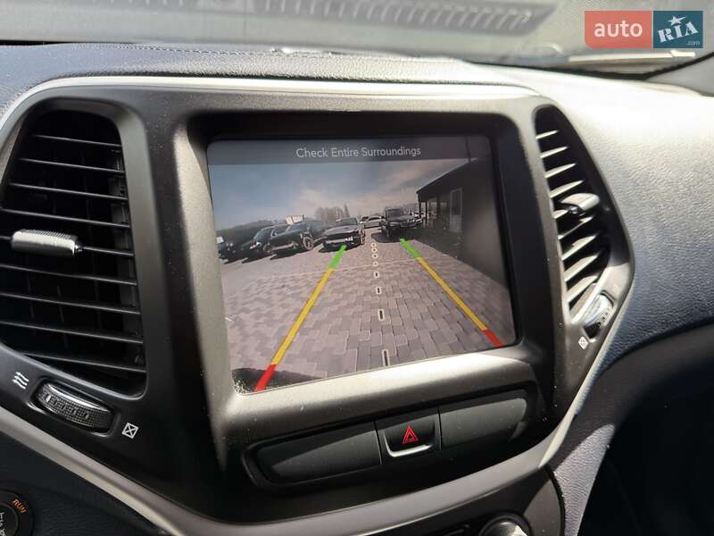 Внедорожник / Кроссовер Jeep Cherokee 2015 в Львове