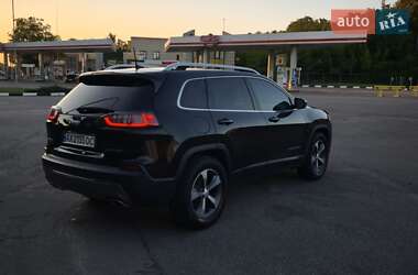 Внедорожник / Кроссовер Jeep Cherokee 2018 в 