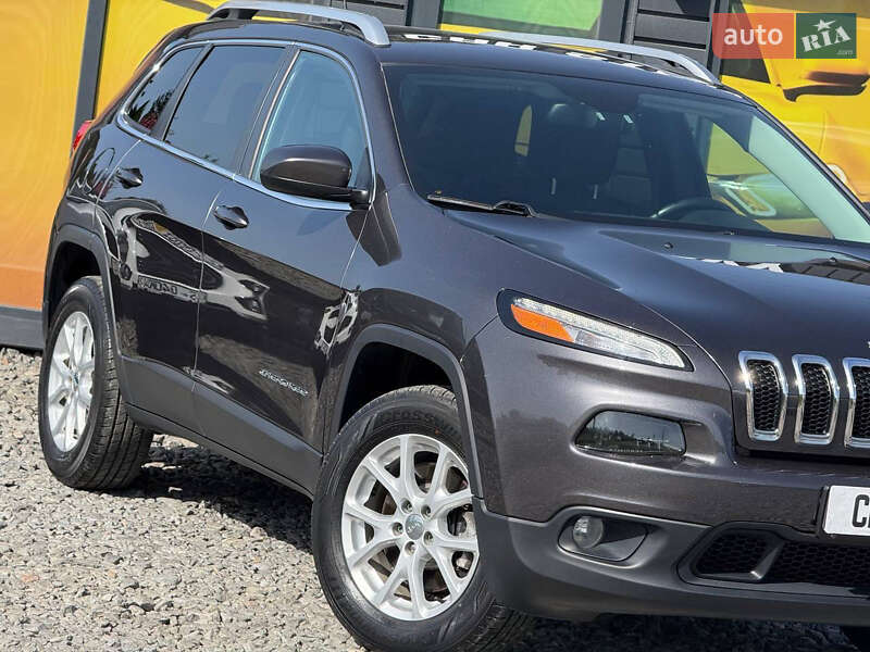 Внедорожник / Кроссовер Jeep Cherokee 2014 в Стрые