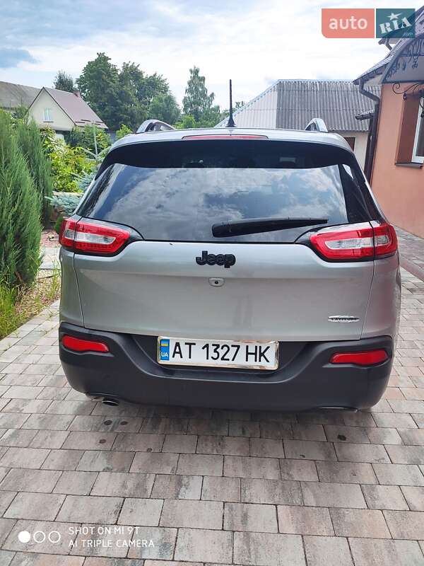 Внедорожник / Кроссовер Jeep Cherokee 2017 в Богородчанах фото 7 Внедорожник / Кроссовер Jeep Cherokee 2017 в Богородчанах