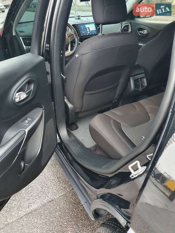 Позашляховик / Кросовер Jeep Cherokee 2018 в Вінниці фото 16 Позашляховик / Кросовер Jeep Cherokee 2018 в Вінниці
