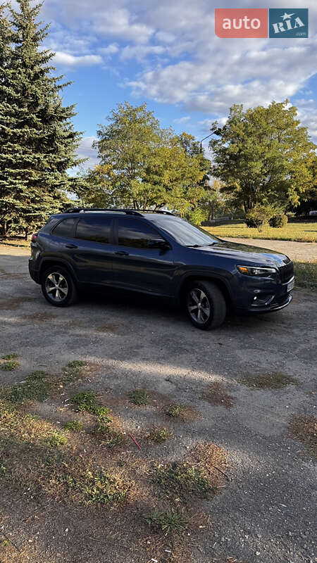Позашляховик / Кросовер Jeep Cherokee 2019 в Чугуєві