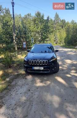 Внедорожник / Кроссовер Jeep Cherokee 2016 в 