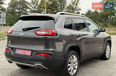 Внедорожник / Кроссовер Jeep Cherokee 2014 в 
