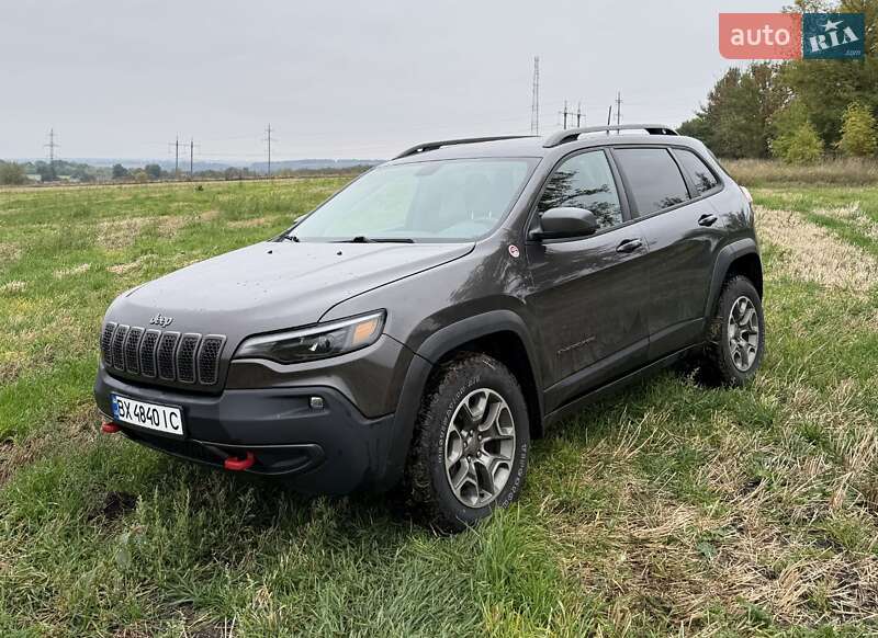 Позашляховик / Кросовер Jeep Cherokee 2019 в Хмельницькому фото 2 Позашляховик / Кросовер Jeep Cherokee 2019 в Хмельницькому