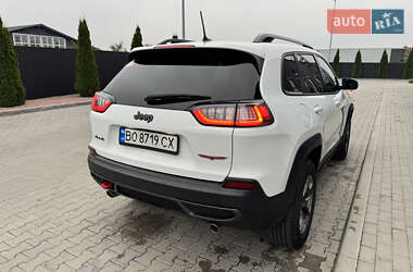Внедорожник / Кроссовер Jeep Cherokee 2018 в 