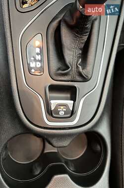 Внедорожник / Кроссовер Jeep Cherokee 2018 в 