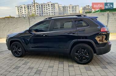 Внедорожник / Кроссовер Jeep Cherokee 2019 в 