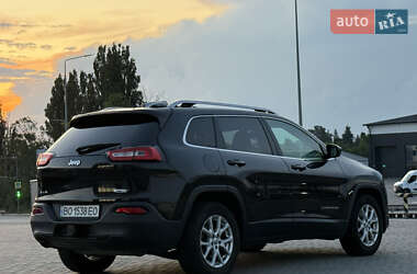 Позашляховик / Кросовер Jeep Cherokee 2015 в 