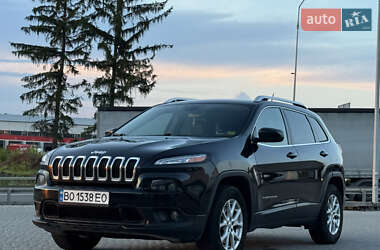 Позашляховик / Кросовер Jeep Cherokee 2015 в 