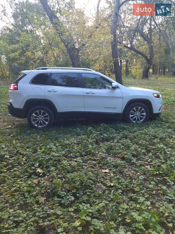Позашляховик / Кросовер Jeep Cherokee 2019 в Харкові