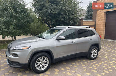 Внедорожник / Кроссовер Jeep Cherokee 2014 в 
