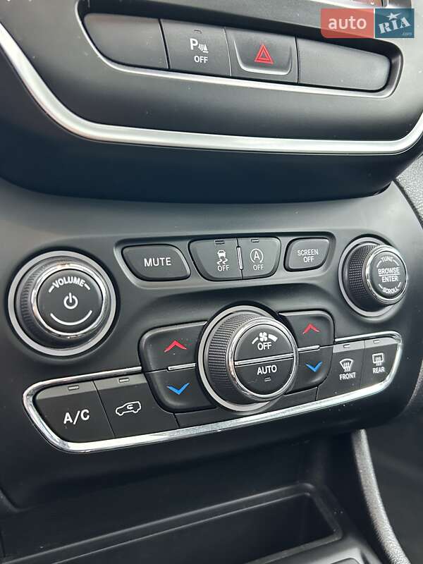 Позашляховик / Кросовер Jeep Cherokee 2021 в Сумах фото 35 Позашляховик / Кросовер Jeep Cherokee 2021 в Сумах