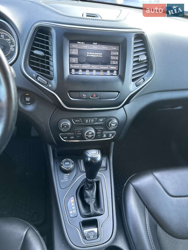 Позашляховик / Кросовер Jeep Cherokee 2018 в Хмельницькому