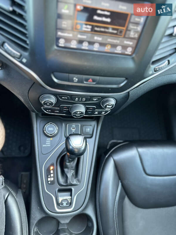 Позашляховик / Кросовер Jeep Cherokee 2018 в Хмельницькому