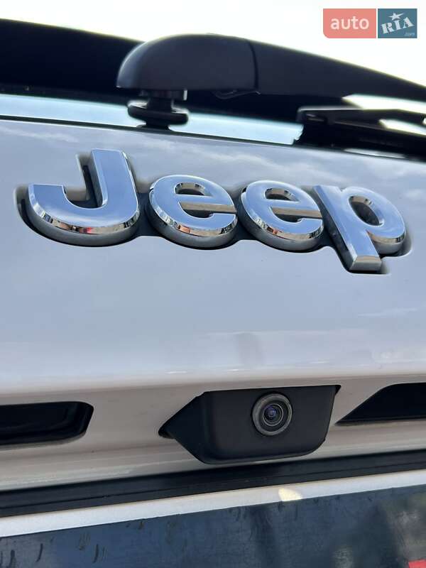 Позашляховик / Кросовер Jeep Cherokee 2018 в Сумах