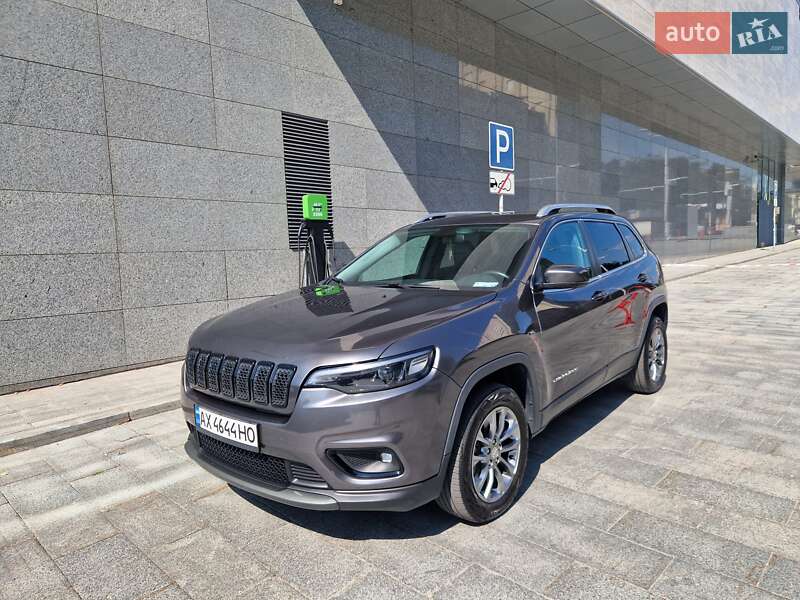 Внедорожник / Кроссовер Jeep Cherokee 2018 в Харькове