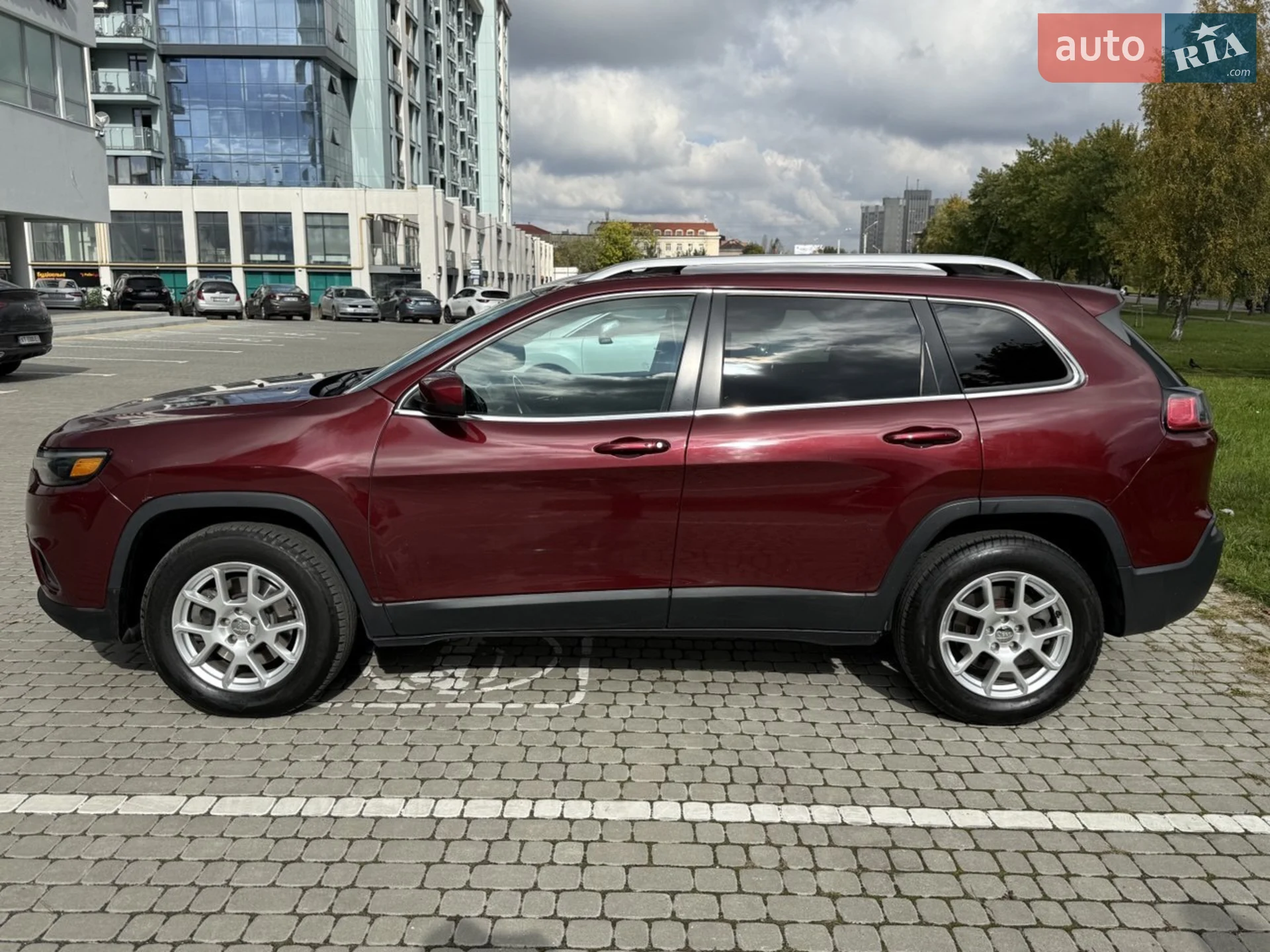 2018 Jeep Cherokee - мініатюра 10