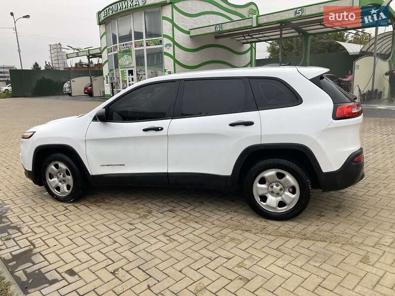 Позашляховик / Кросовер Jeep Cherokee 2013 в Хмельницькому