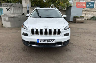 Позашляховик / Кросовер Jeep Cherokee 2015 в 