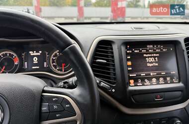 Позашляховик / Кросовер Jeep Cherokee 2017 в  фото 6 Позашляховик / Кросовер Jeep Cherokee 2017 в