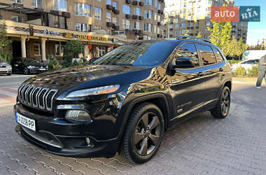 Внедорожник / Кроссовер Jeep Cherokee 2016 в 