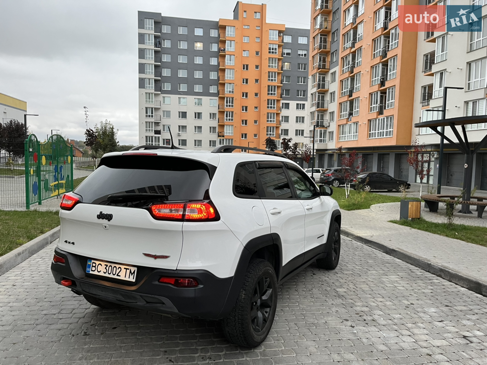 2016 Jeep Cherokee - мініатюра 19